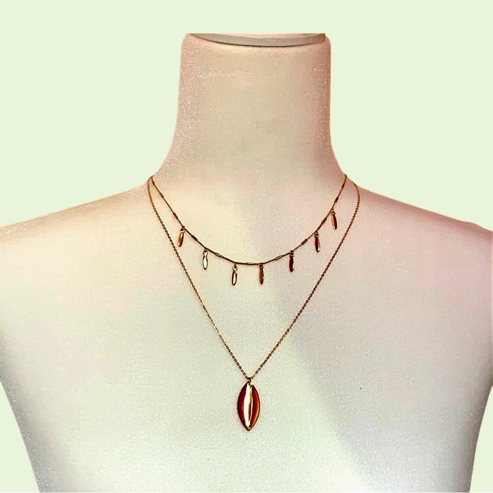 🌟Modern, Shiny Gold Sphere Necklace - Adjustable length, light weight, trendy